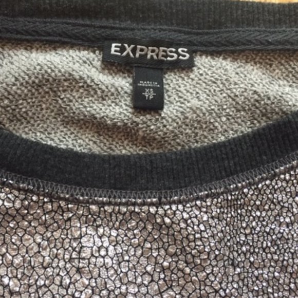 Metallic Snakeskin Crackled Print Raglan Sleeves Express Sweater - Size XS - Picture 9 of 12